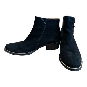 White Mountain Suede Ankle Boots Black Size 8M Side Zip Block Heel